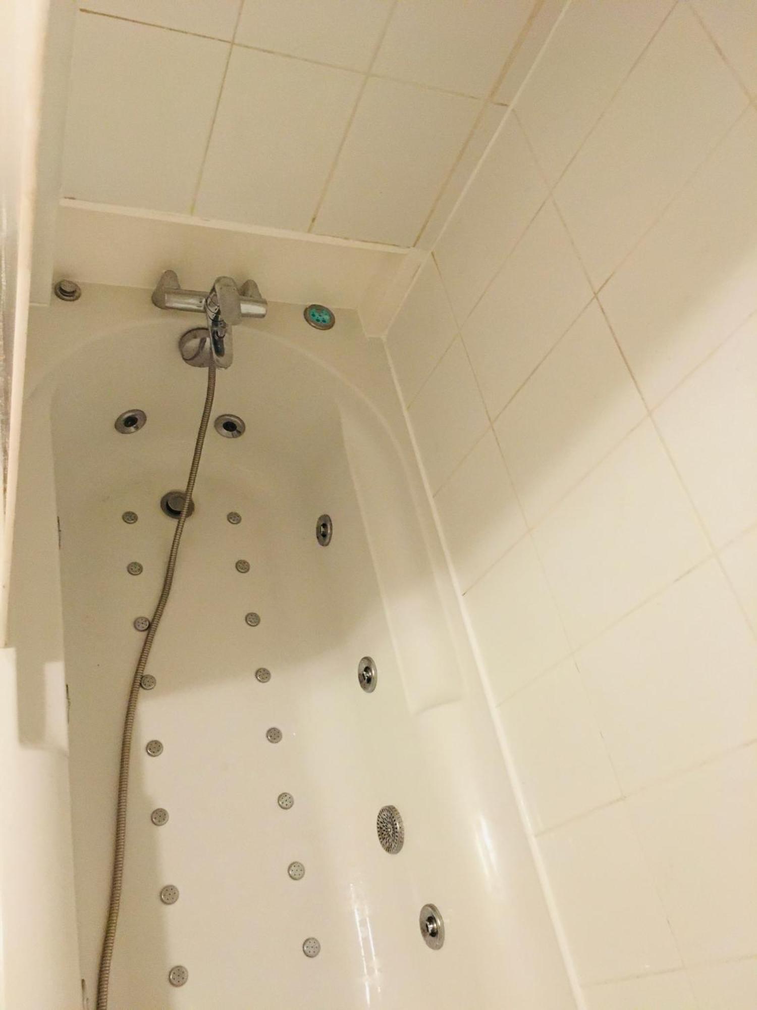 Appart Chartreux Baignoire Massante ,A 3 Minutes Du Centre En Bus! 2 Etoiles Atout France Voiron Dış mekan fotoğraf
